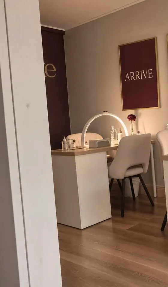 AuraLuxe Academy nail training room in Midleton